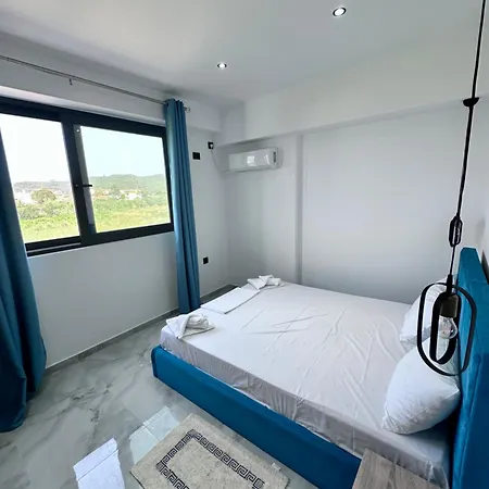 Central Studios Apartments Аликанас