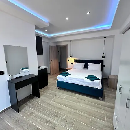 Central Studios Apartments