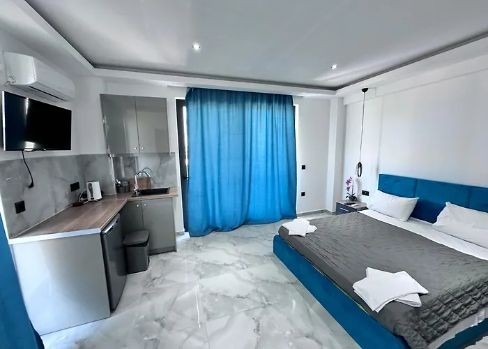 Luxury شقة اليكاناس