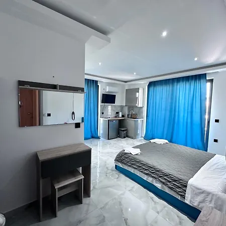 Central Studios Apartments * 阿利卡纳斯