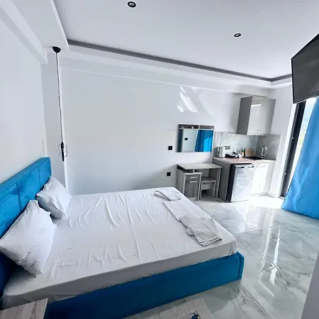 Central Studios Apartments 阿利卡纳斯